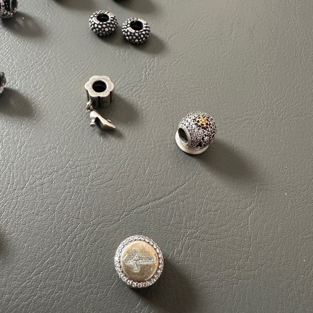 Pandora Bracelet w/14 charms worn about 3 times-dangling snowflake not included - Picture 4 of 6